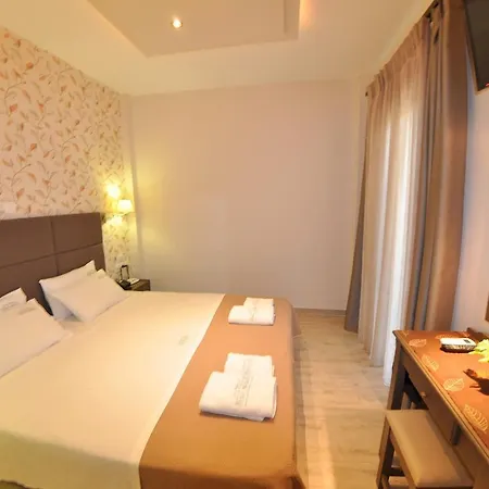 Resort Dina's Paradise 2*